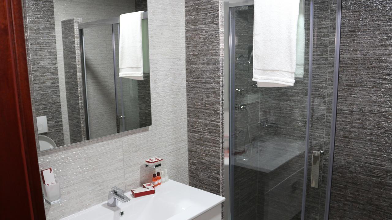 Hotel Admiral Prizren Eksteriør billede