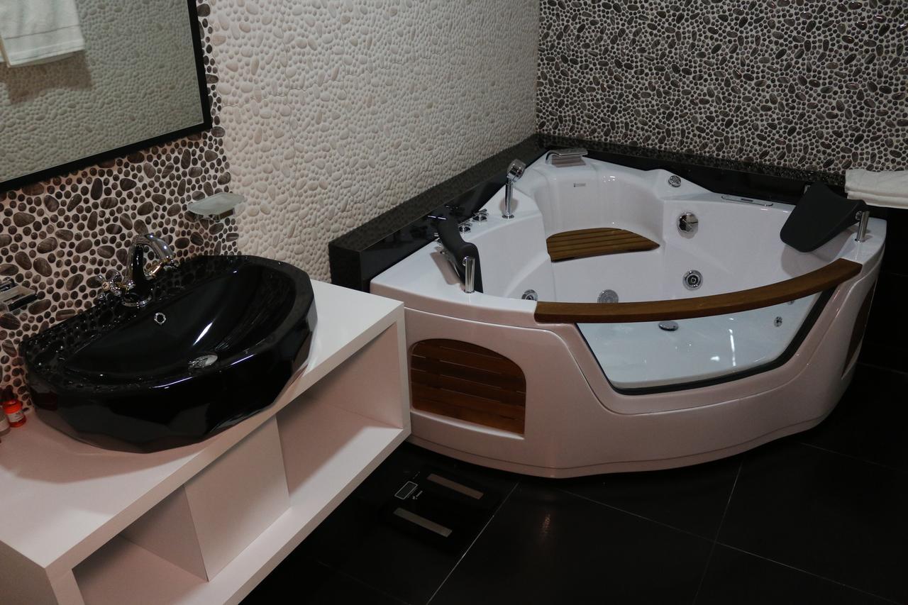 Hotel Admiral Prizren Eksteriør billede