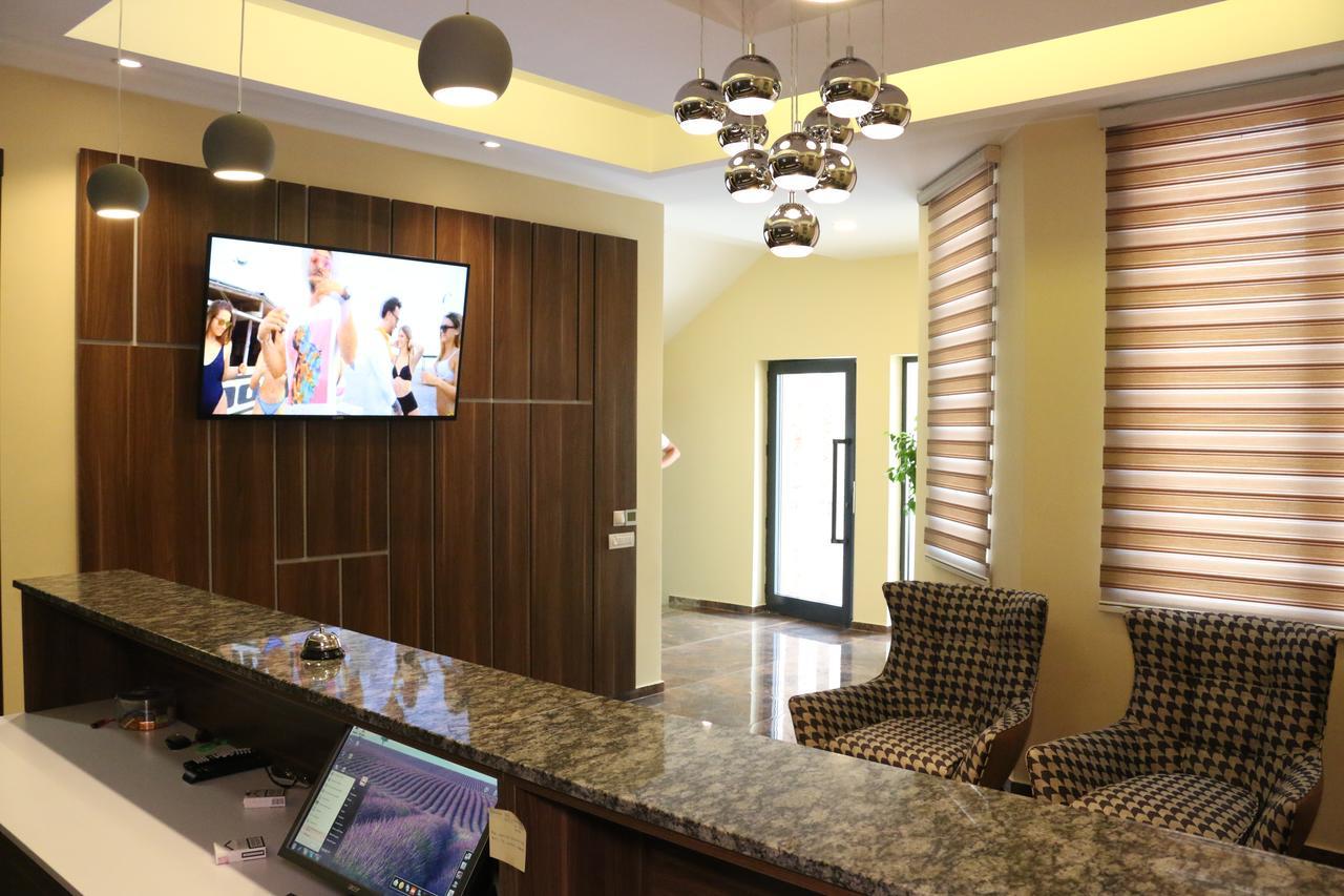 Hotel Admiral Prizren Eksteriør billede