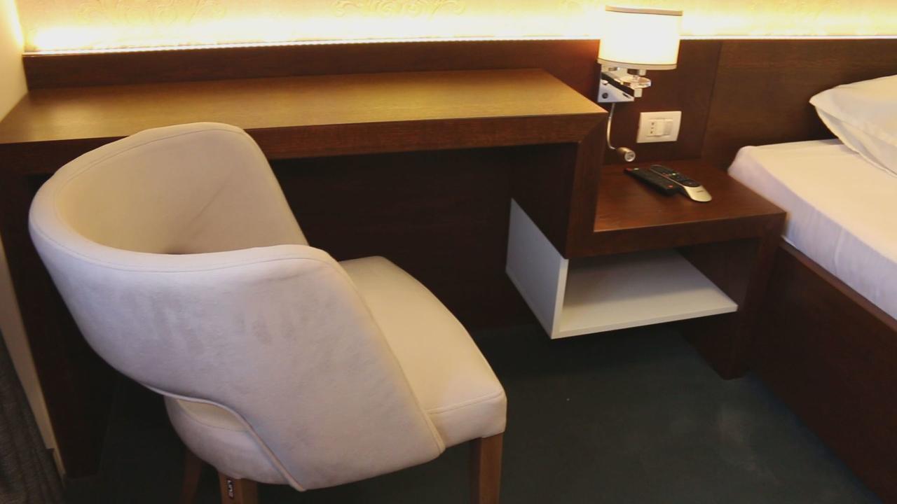Hotel Admiral Prizren Eksteriør billede