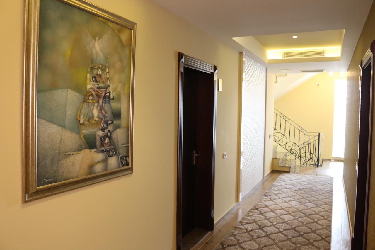 Hotel Admiral Prizren Eksteriør billede